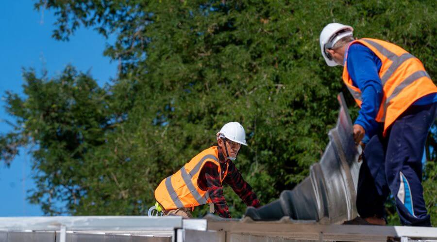 Roof repair in Freetown, IN